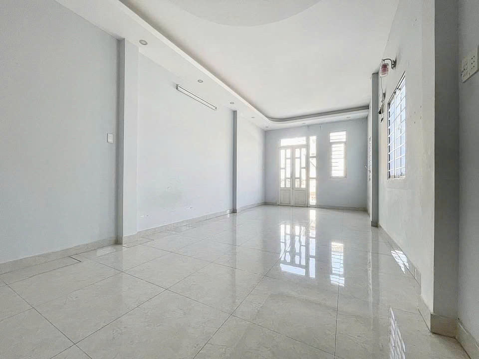 Nhà Hẻm 6M Xe Hơi Trước Nhà Dạ Nam P2q8, Giá : 7.8 Tỷ (T/l)