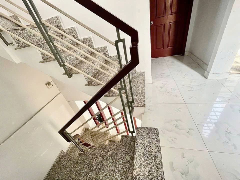 Nhà Hẻm 6M Xe Hơi Trước Nhà Dạ Nam P2q8, Giá : 7.8 Tỷ (T/l)