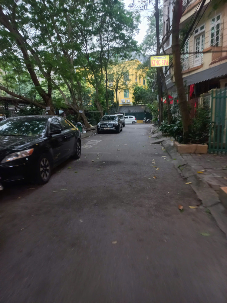 Bán Nhà Phân Lô Phố Quan Nhân Đường Ô Tô Giá 17,5 Tỷ