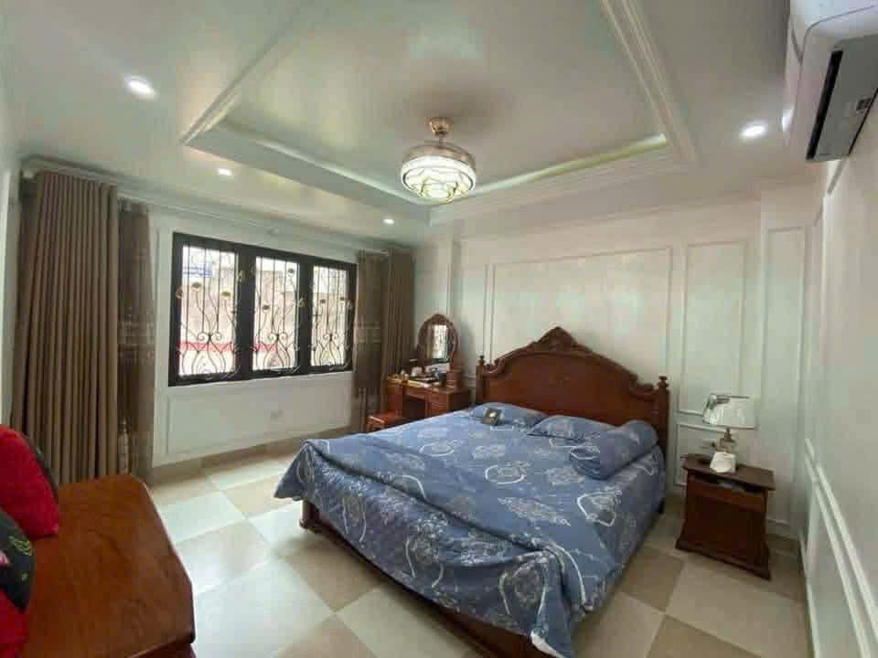 Mặt Phố Tây Sơn – Diện Tích 85M – Mặt Tiền 7M – Lô Góc – Vỉa Hè – 25 Tỷ