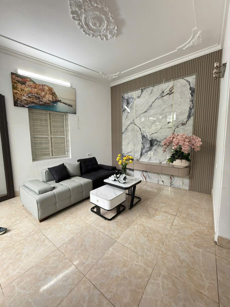 Bán Nhà 2 Tầng Gốc Dân Xây Chắc Chắn Tại Lê Lai – Ngõ 270 Lê Lai, Gần Cầu Hoàng Gia