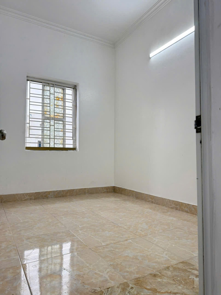 Bán Nhà 2 Tầng Gốc Dân Xây Chắc Chắn Tại Lê Lai – Ngõ 270 Lê Lai, Gần Cầu Hoàng Gia