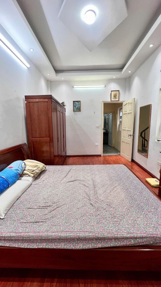 Bán Nhà Hoàng Mai 30M2. 4 Tầng. Mặt Tiền 3.4M. Giá 8.2 Tỷ Hoàng Mai Hà Nội