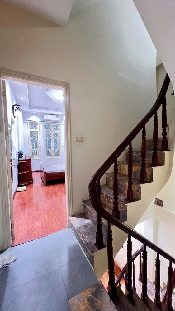 Bán Nhà Hoàng Mai 30M2. 4 Tầng. Mặt Tiền 3.4M. Giá 8.2 Tỷ Hoàng Mai Hà Nội