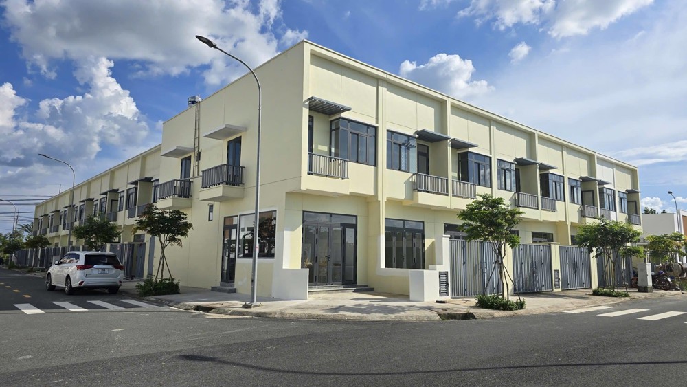 Nhà Phố Kcn Phước Đông, Giá Chỉ Từ 1,8 Tỷ