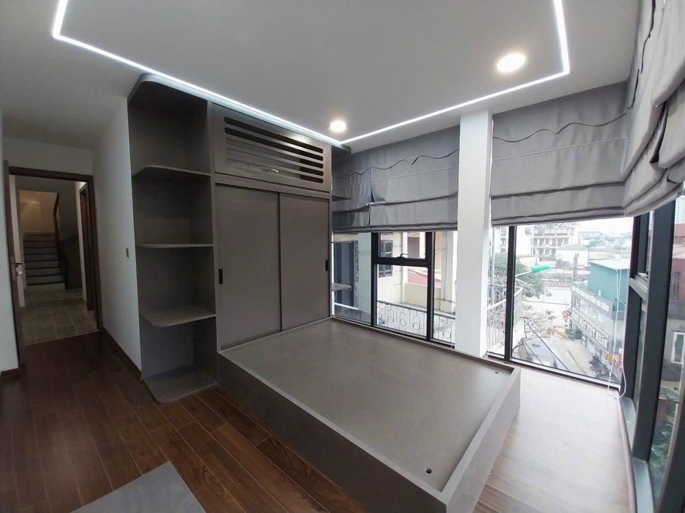 Bán Nhà Thịnh Liệt 45M2. 6 Tầng. Mặt Tiền 3.5M. Giá 19.5 Tỷ Hoàng Mai Hà Nội