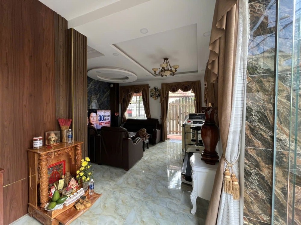 Bán Nhà 2 Mặt Tiền, Vị Trí Đẹp Tân Xuân Hóc Môn