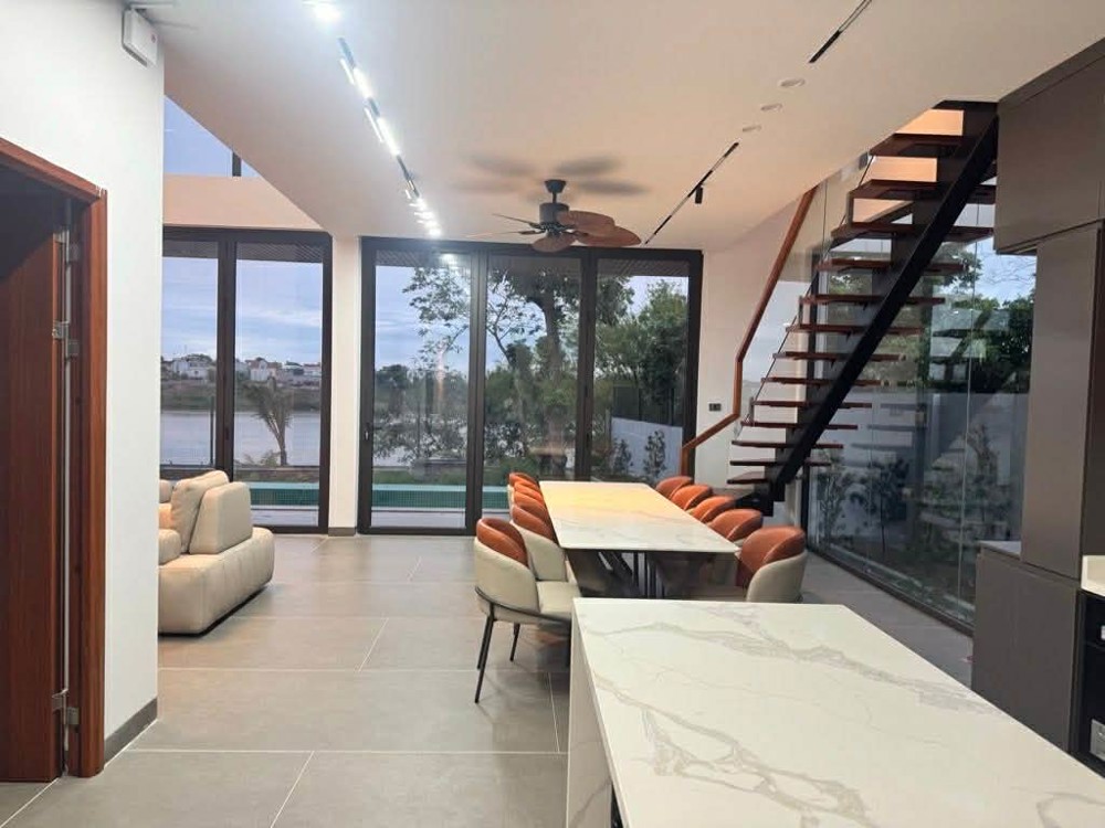 Biệt Thự Nghỉ Dưỡng Long Biên, 800M, Mt 30M, Bể Bơi, Pickleball, Vừa Ở Vừa Kinh Doanh