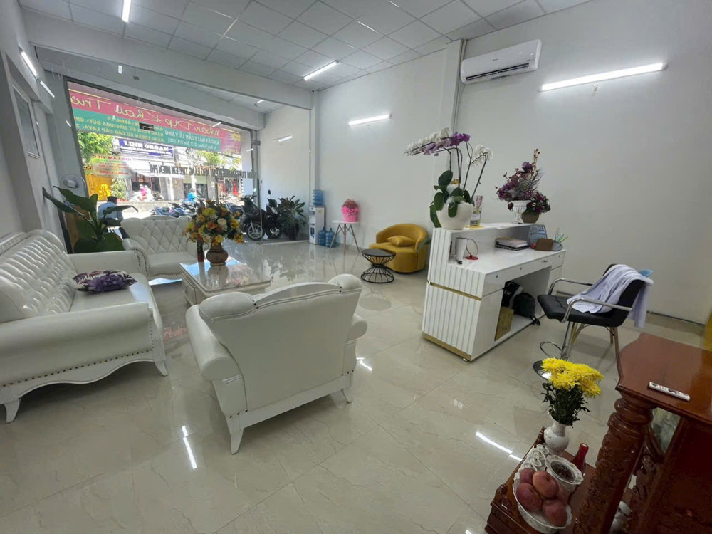 Mặt Tiền Nguyễn Thị Sóc – Dòng Tiền 25Tr/tháng – Kinh Doanh Đỉnh