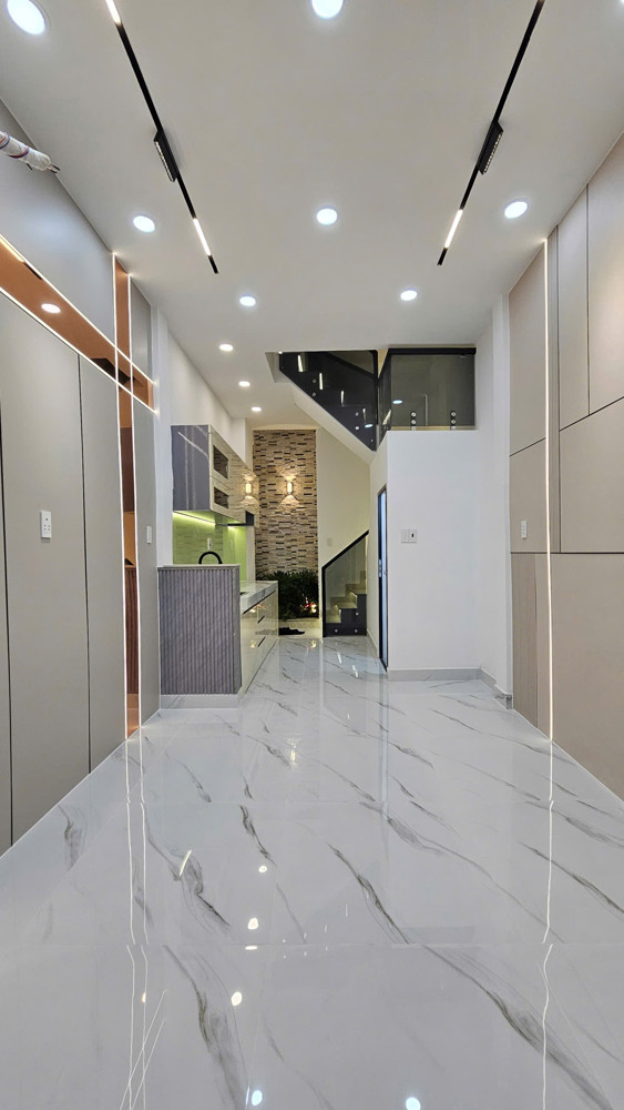 Bán Nhà Mới Cách 2 Căn Ra Mặt Tiền Đối Diện Q1 Đúc 4 Tấm Có 5Đ - Tiên Kinh Doanh Vs Ở