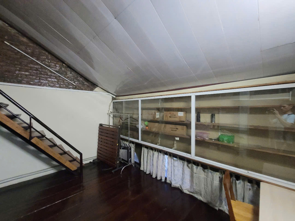 Chính Chủ Cần Bán Căn Nhà Lầu 1 Tại 49D Trần Hưng Đạo, Phường Án Đông (P.5 Cũ), Quận 5