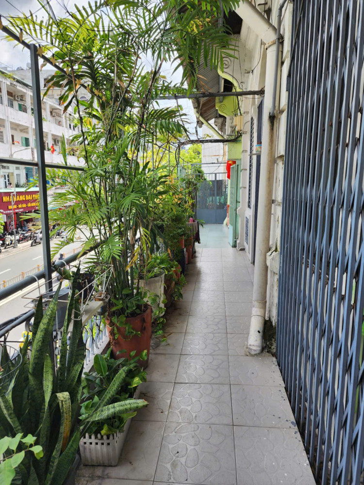 Chính Chủ Cần Bán Căn Nhà Lầu 1 Tại 49D Trần Hưng Đạo, Phường Án Đông (P.5 Cũ), Quận 5