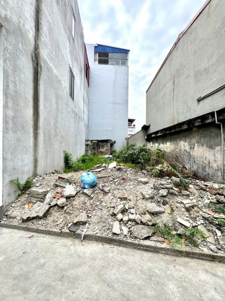 Đất Tuyến 2 Ngô Gia Tự - Ngõ Thông Cát Bi - 54M - Giá 3 Tỉ - Cực Nông
