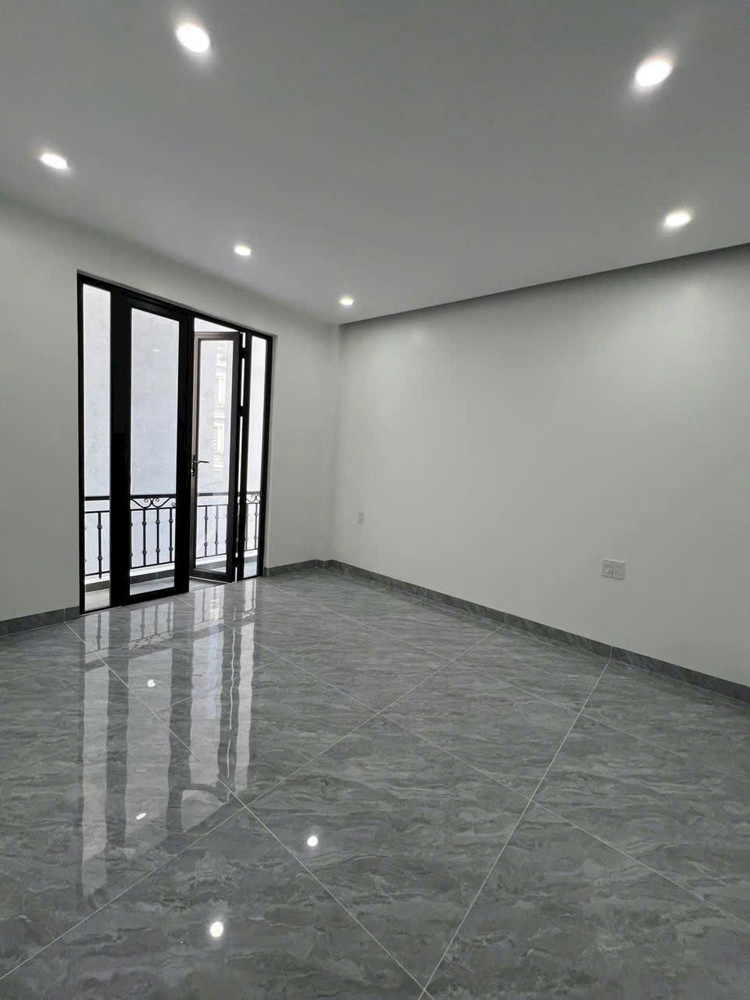 Nhà 4 Tầng Mới Tinh Ngõ 522 Ngô Gia Tự - 41M 4 Tầng - Gần Chợ Cát Bi