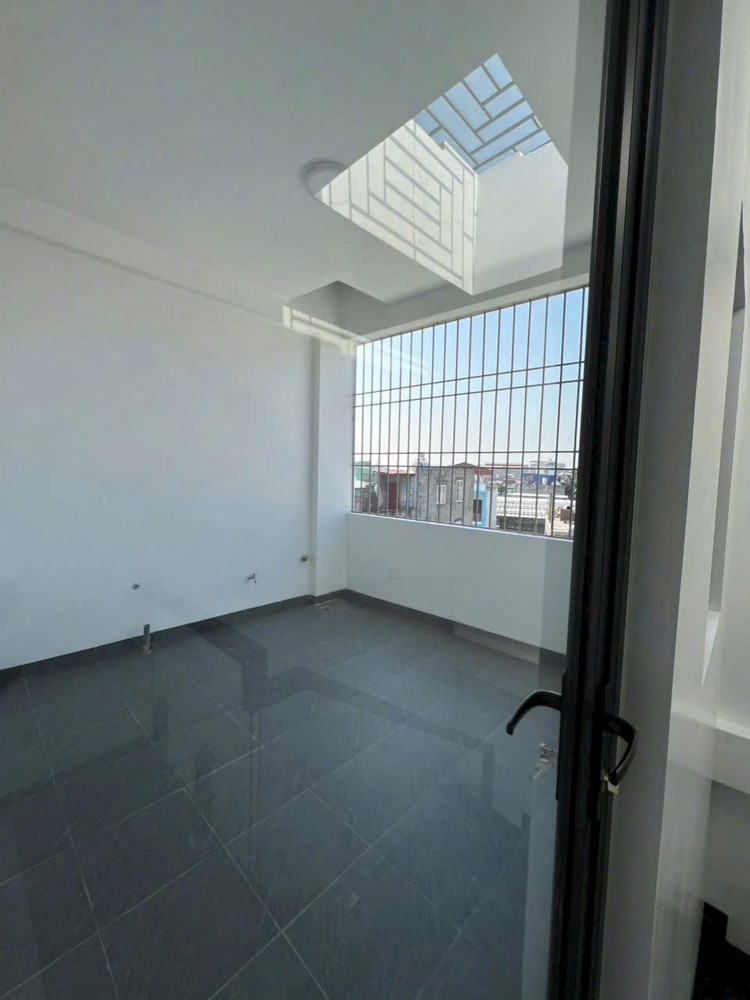 Nhà 4 Tầng Mới Tinh Ngõ 522 Ngô Gia Tự - 41M 4 Tầng - Gần Chợ Cát Bi