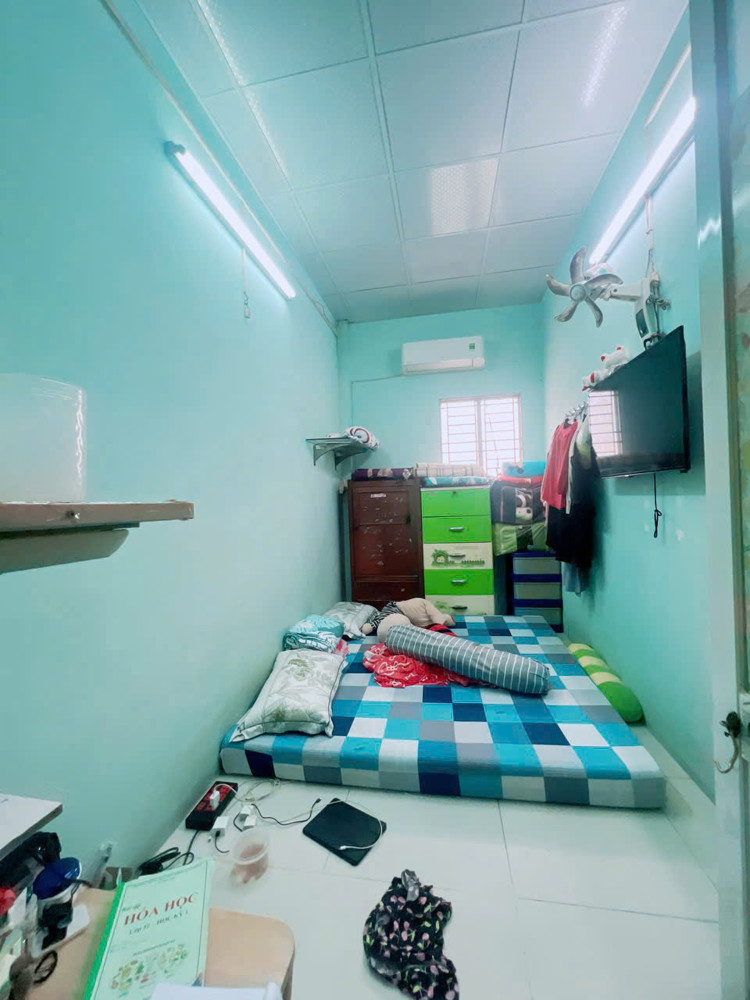 Bán Nhà Sát Mặt Tiền Đối Diện Q1 Ngang 3.65 X 9 Có 3 Tỷ