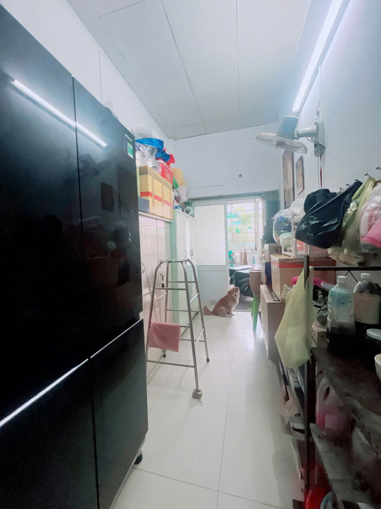 Bán Nhà Sát Mặt Tiền Đối Diện Q1 Ngang 3.65 X 9 Có 3 Tỷ