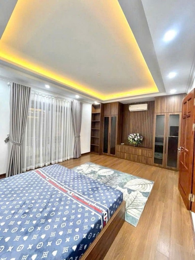 Phan Kế Bính 35M X5 Tầng X Mt 5M7 Giá 10,8 Tỷ Nhà Đẹp,Full Nội Thất