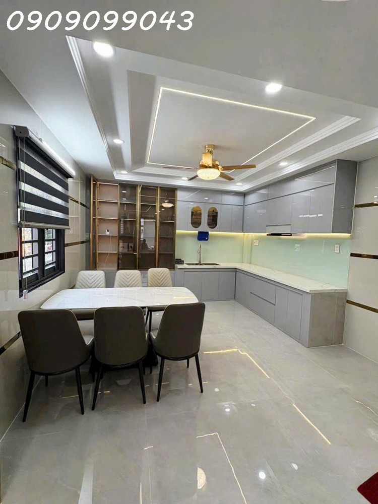 Siêu Phẩm Lô Góc - Sáng Đẹp Quanh Năm - Ngay Giáp Tên Lửa