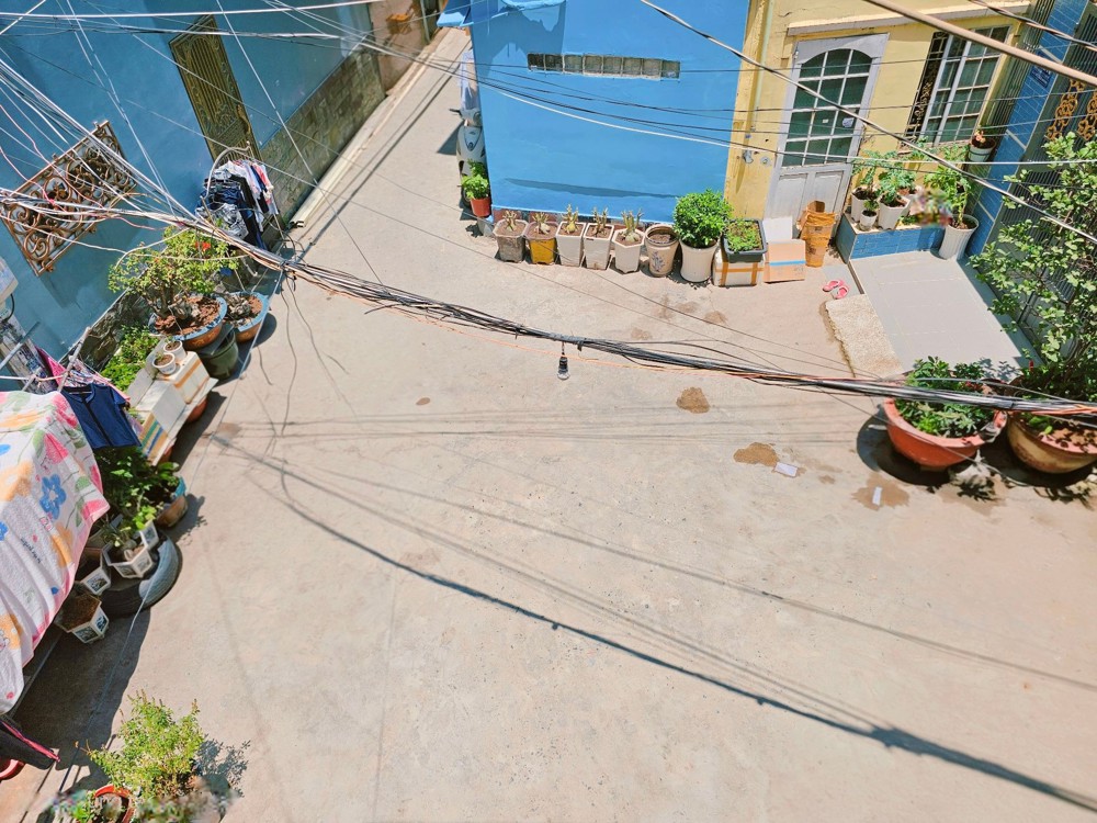 Khu Vực Hiếm Nhà Bán - Ngay Sân Bay - Full Nội Thất - Nhà Đẹp Ở Ngay - Sổ Vuông A4 - Nhĩnh 5 Tỷ