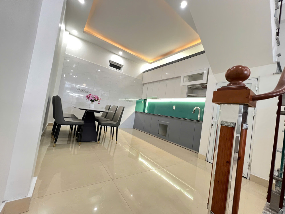 Nhà Mặt Ngõ To 2 Ôtô Tránh Nhau, Kinh Doanh Buôn Bán Sầm Uất Tại Phố Lê Lai, Ngô Quyền