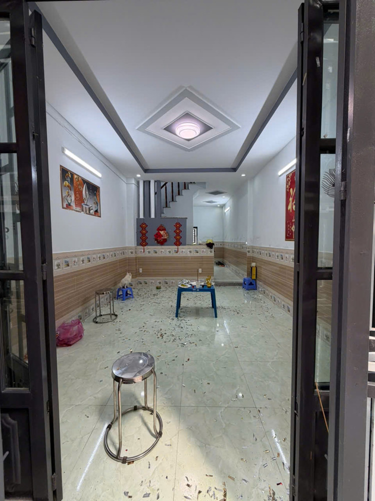 Nhà Ngay Đầu Đường Tân Phước Giáp Mặt Tiền , Chính Chủ Shr Cần Bán