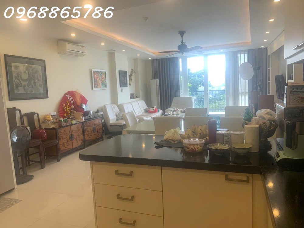 Kiệt Tác Mai Anh Tuấn Di Sản Truyền Đời Bên Mặt Hồ Di Sản