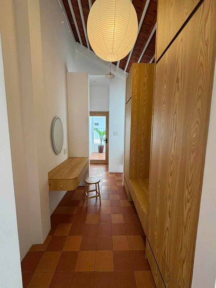 Nhà Mới 3 Tầng Sát Biển 100M – Ô Tô Tận Cửa – Full Nội Thất – 11 Tỷ