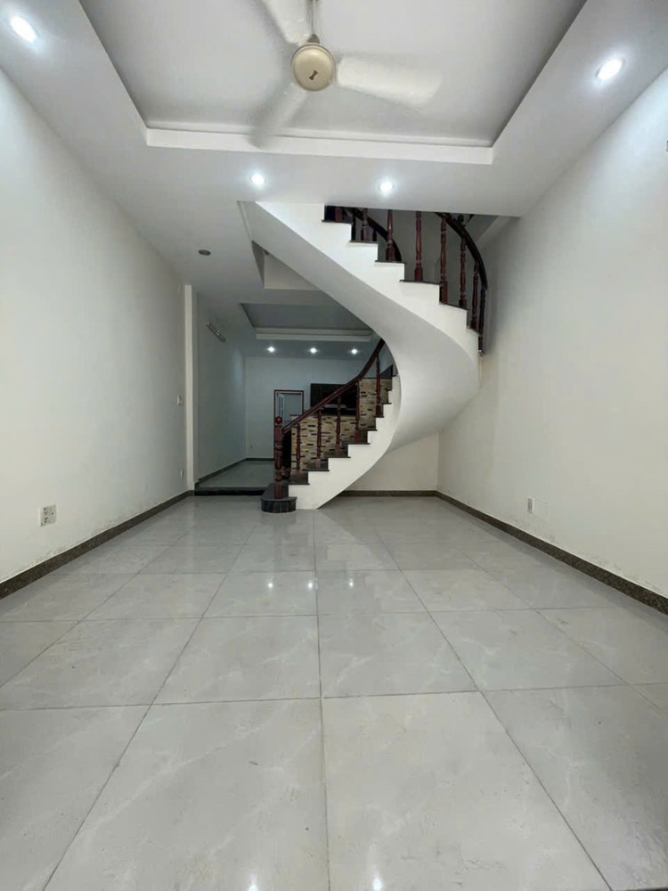 Nhà Đẹp Giá Rẻ-Dt4x14(56m2)-Trung Tâm Quận 7-Ko Quy Hoạch-Giá 4X Tỷ