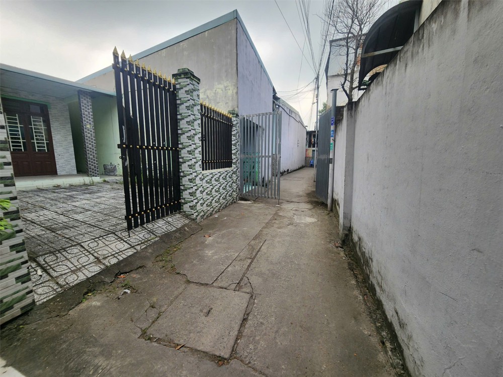 Ngân Hàng Thanh Lý Nhà Ngang 5M, Dt 177.3M2, 2Pn 1 Bếp, Thuận An, Bình Dương