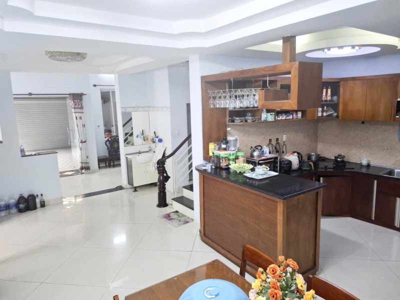 Bán Biệt Thự Sân Vườn Đường Só 38, Phường Hiệp Bình Chánh, Thủ Đức, Tp Hcm Dt 170M2, 3 Tầng. Giá