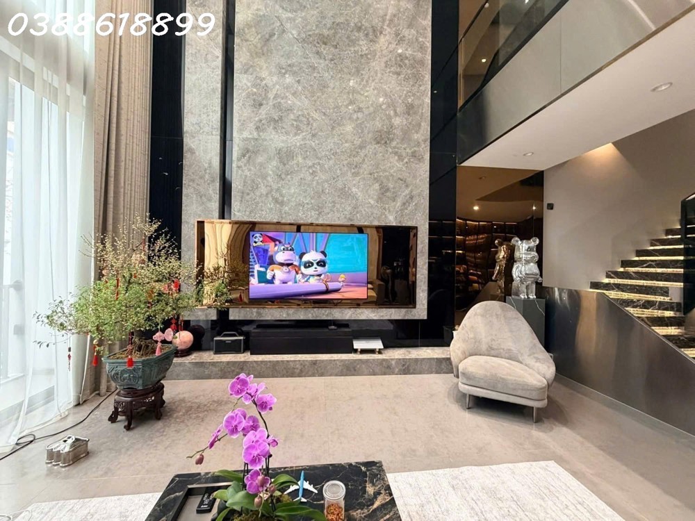 Bán Nhà Kim Mã –100 M X 5 Tầng, Mt 5,5M – Thang Máy – 2 Mặt Thoáng- Gara