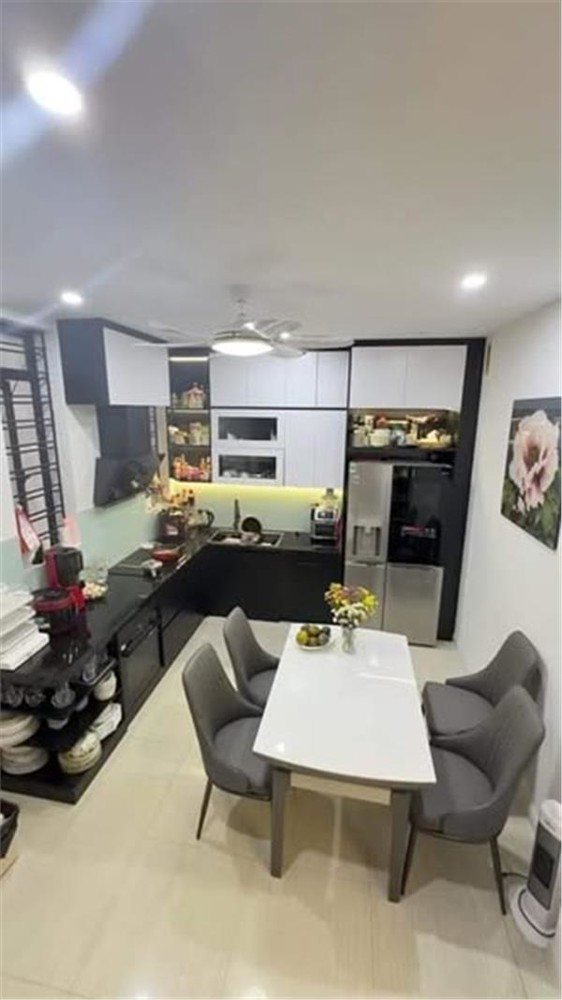 Bán Nhà Phúc Lợi 5 Tầng 43M – Sát Chợ - Dân Trí An Ninh Chỉ - 7.3 Tỷ