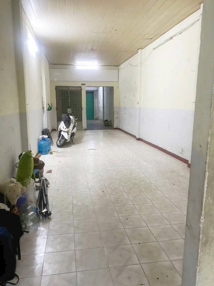 Cho Thuê Nhà Mặt Tiềntân Hương Q.tân Phú 108M²,2Tầng, 16Triệu