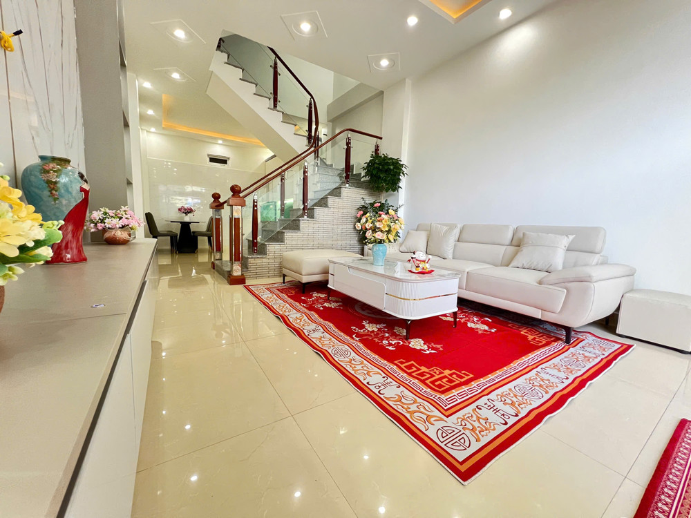 Bán Nhà Mặt Ngõ Ô Tô Tránh Nhau Phố Lê Lai – Vị Trí Kinh Doanh Đẹp, Tiềm Năng Tăng Giá Cao