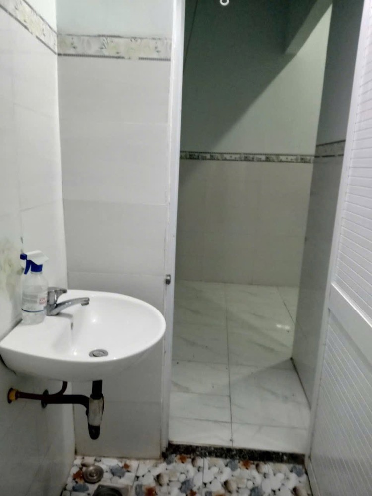 Bán Nhà Hẻm Lương Đình Của Gần Nhà Thờ Chợ Mới P.tây Nha Trang