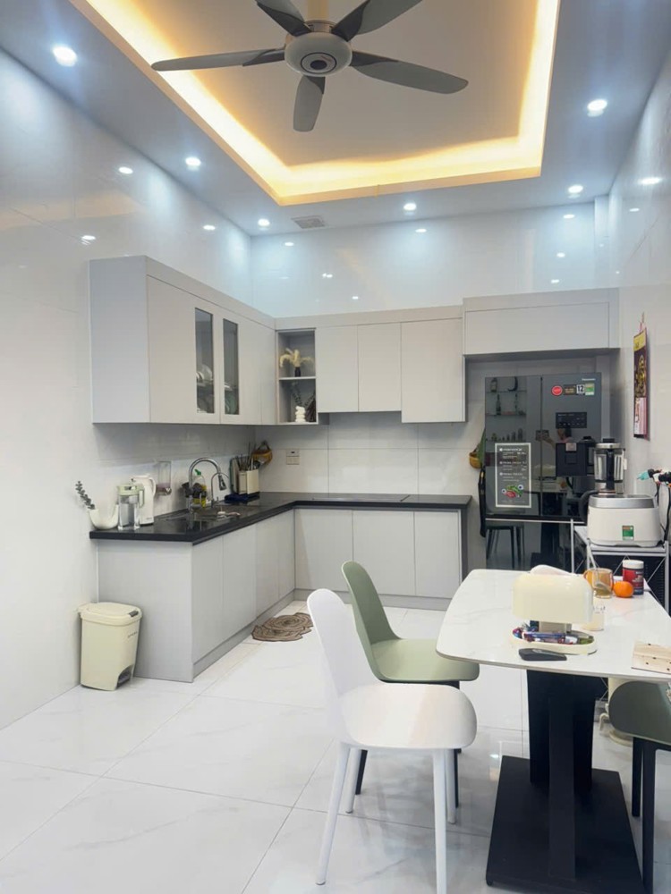 Cần Bán Gấp Nhà Mới Xây Tại Khu Phía Tây Đường Lý Nhân Tông ,Ninh Phong ,Ninh Bình