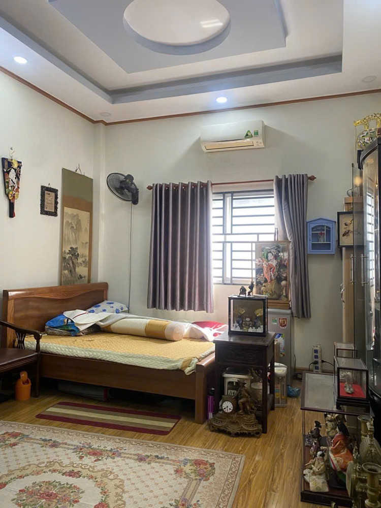 Quận 7. Tài Sản Trên Đường Nguyễn Thị Thập. 4X27m. 5 Tầng. Cần Bán