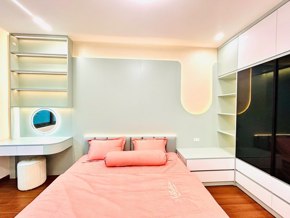 Cần Bán Nhà Phố Quan Nhân - 33M2 - 5 Tầng - Mt 3.2- Giá 8.15 Tỷ