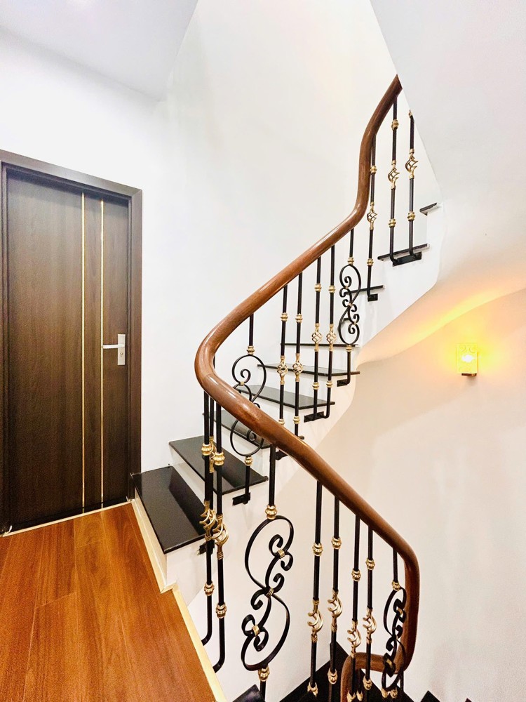 Cần Bán Nhà Phố Quan Nhân - 33M2 - 5 Tầng - Mt 3.2- Giá 8.15 Tỷ