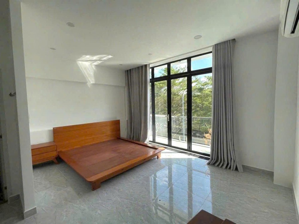 Giảm Thêm 1.6 Tỷ, Nhà Phố View Sông Phạm Hữu Lầu, Chỉ Còn 12.5 Tỷ