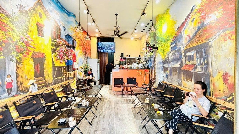 Bán Gấp Nhà Ngõ 54 Nguyễn Chí Thanh, Sđ 33M2, Xây 4 Tầng, Mt 4M, Thoáng Sau, Tiện Kd. Giá 11.2 Tỷ