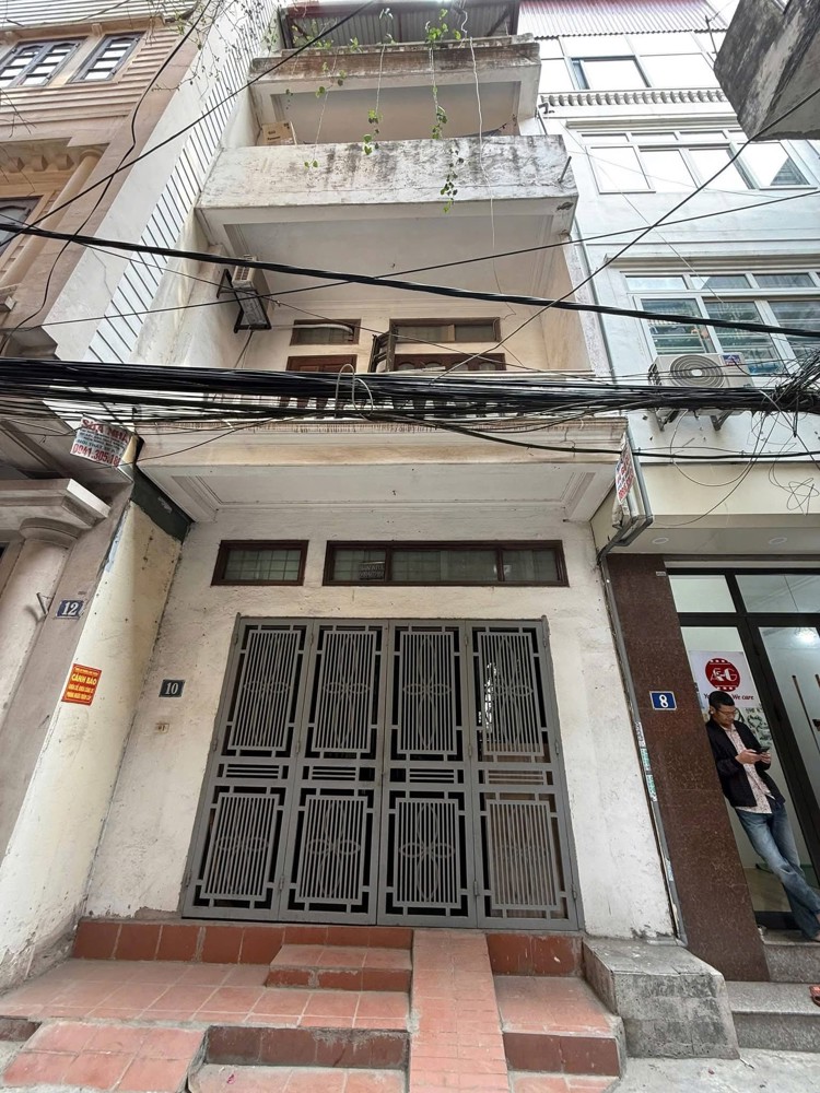 Cần Bán Nhà Phố Nguyễn Chí Thanh - 29M2 - 4 Tầng - Mt 4.3- Giá 12.5 Tỷ