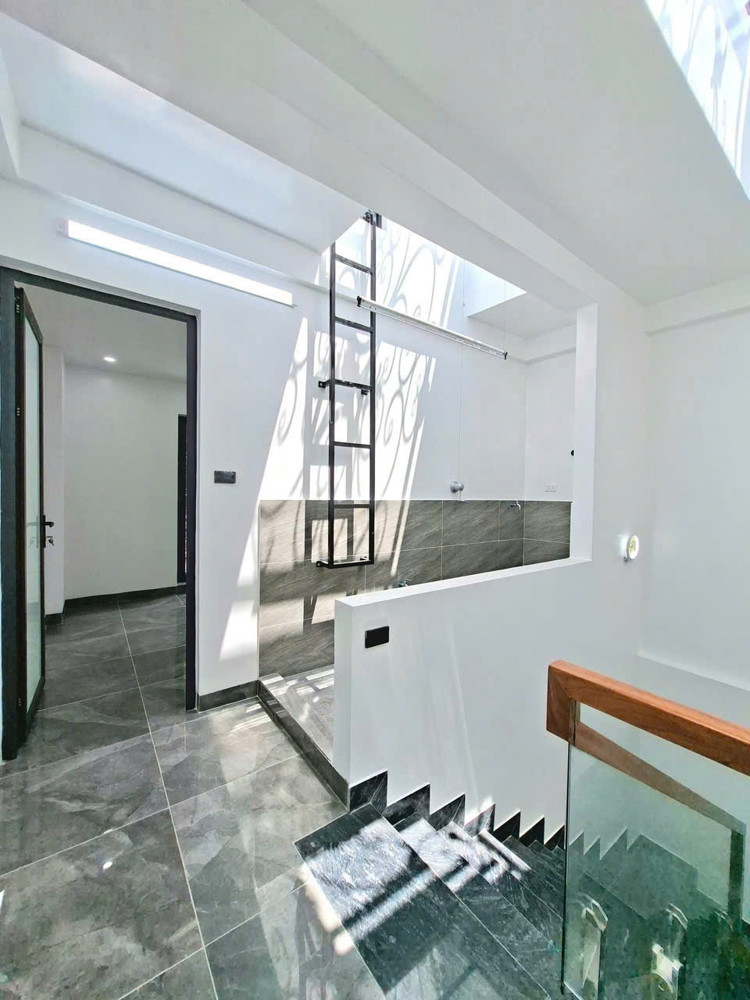 Nhà Đẹp Phố Đông Khê - 41M 4 Tầng - Mới Tinh - Ngõ Nông Sát Mặt Đường