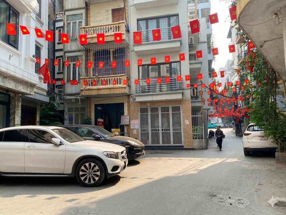 Sát Thuỵ Khuê Tây Hồ - Nhà Đẹp 6 Tầng - Full Nội Thất - Ô Tô Tránh - Sổ Vuông Đẹp - An Ninh Đảm Bảo