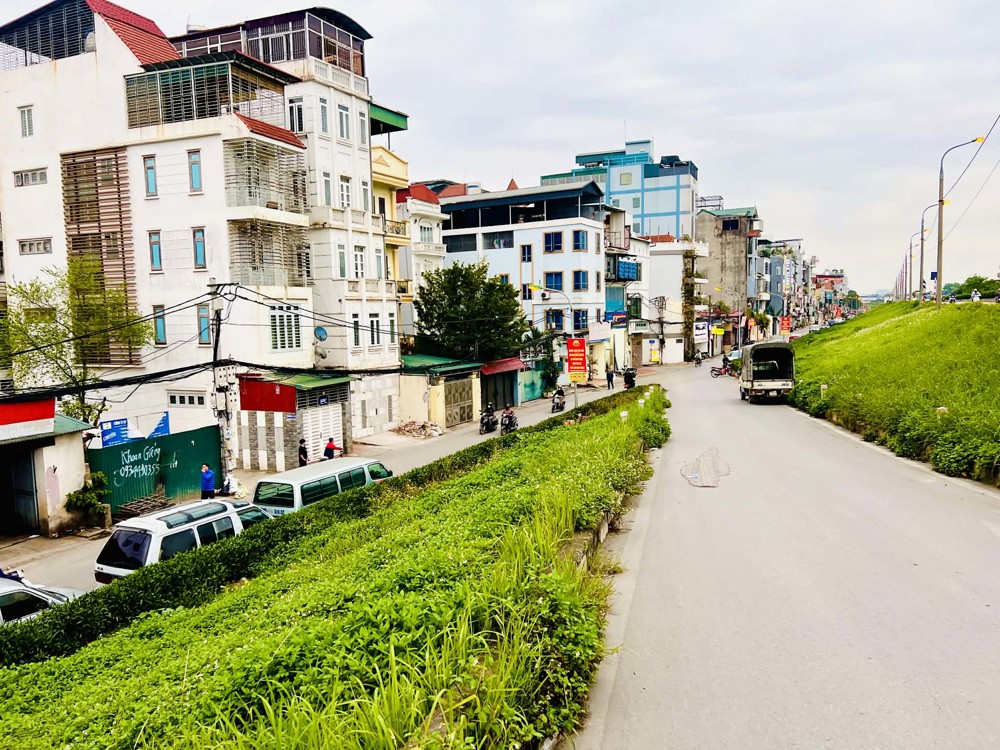 Nhà Mặt Phố Lâm Du, 240M, Mặt Tiền 6M, Nở Hậu, Cách Cầu Trần Hưng Đạo 200M