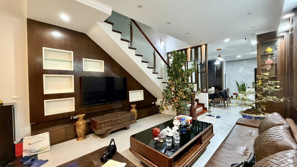 Bán Nhà Liền Kề Khu Đô Thị Làng Việt Kiều Châu Âu Mặt Phố Kinh Doanh Vỉa Hè Rộng, Ô Tô Tránh Hồ Mỗ