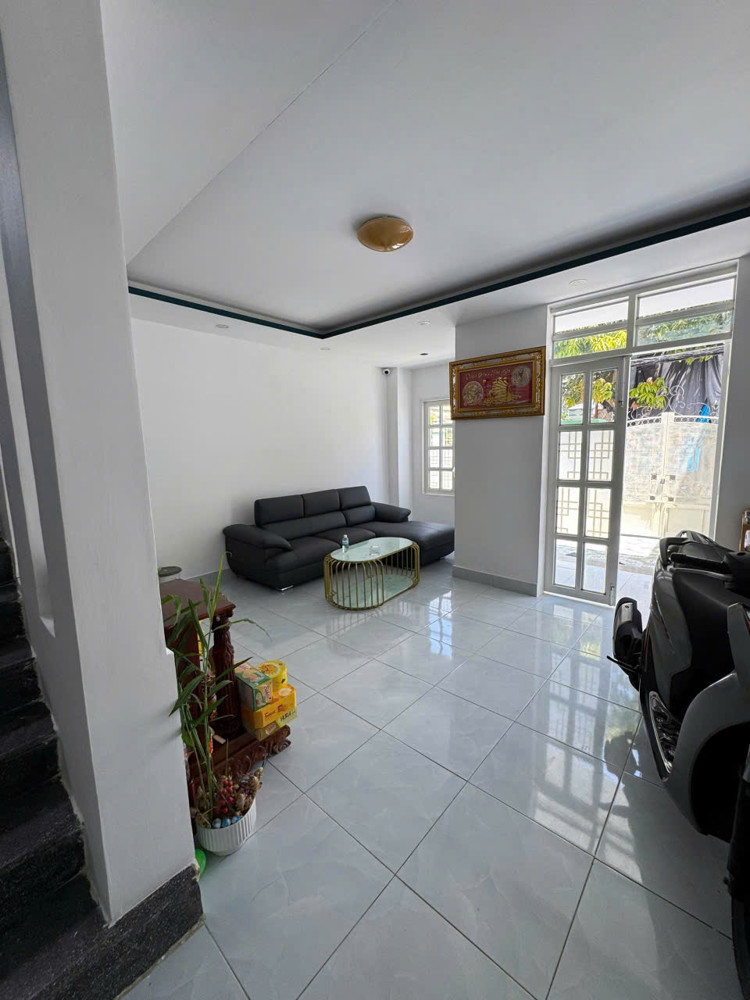 Nhà Vĩnh Thạnh – 2 Mặt Tiền – Ô Tô Ra Vào – Giá Mềm