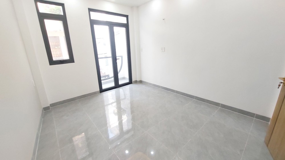 Nhà Đẹp Hẻm Xe Hơi Rạch Âu Dương Lân – Q8 – 3.3/3.9M X10m – 3 Tầng – Giá 6.8 Tỷ