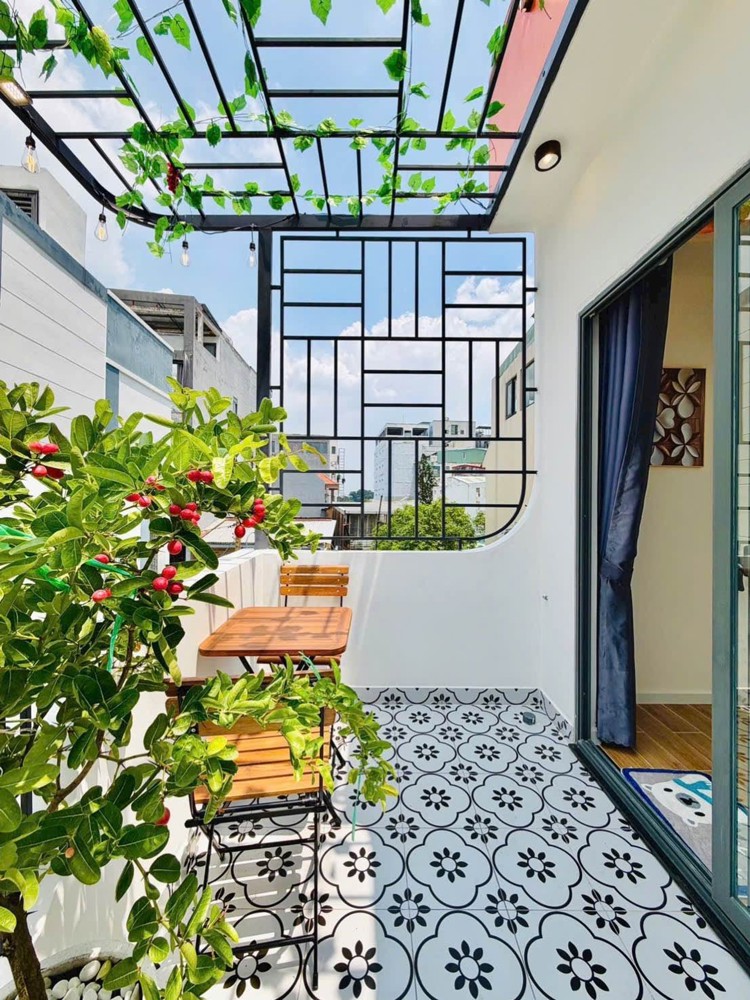 Nhà Xinh - Bay Sớm - Hẻm Ô Tô Thông - 3 Tầng, 3 Pn, 3 Wc - Tặng Full Nội Thất Xịn - Ngay Dương